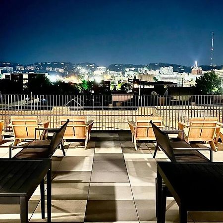 Trendy Condo! Close To Everthing Downtown Birmingham Bagian luar foto