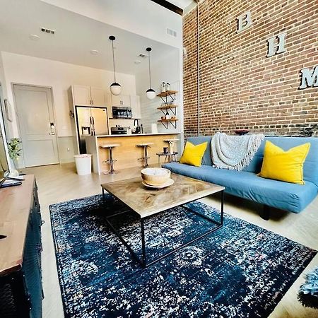 Trendy Condo! Close To Everthing Downtown Birmingham Bagian luar foto
